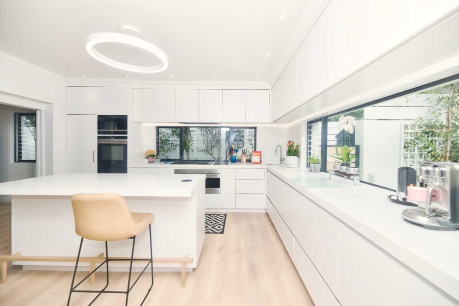 6 Bedroom Property for Sale in Hermanus Heights Western Cape